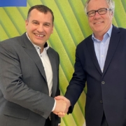 Laurent Guérindon (left), the new CEO of Galactic, succeeds founder Frédéric van Gansberghe (right), who will remain as Chairman of the Board.